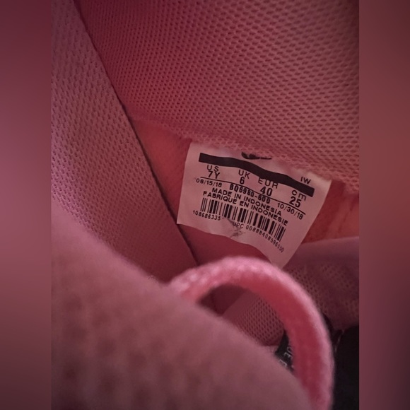 Nike Air force 1 low Valentine’s day (2019) Bleached coral - Picture 5 of 6